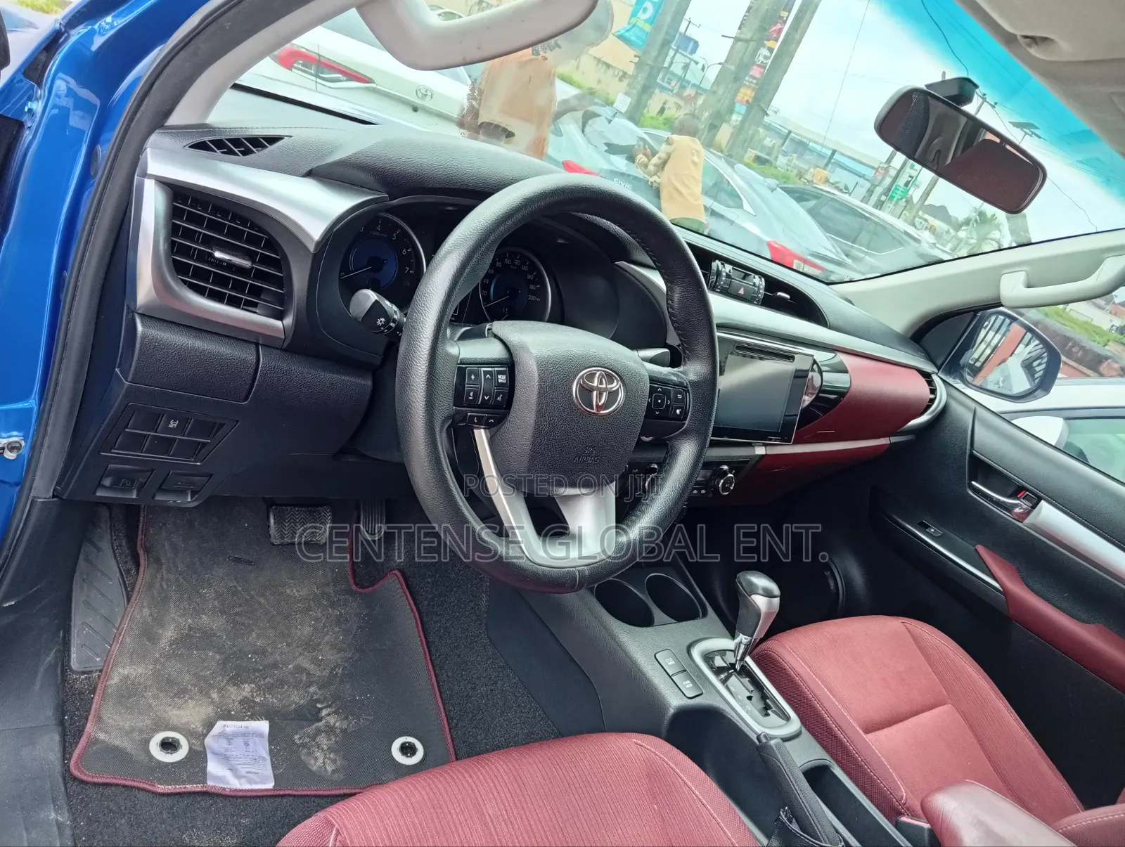 Toyota Hilux 2018 Blue