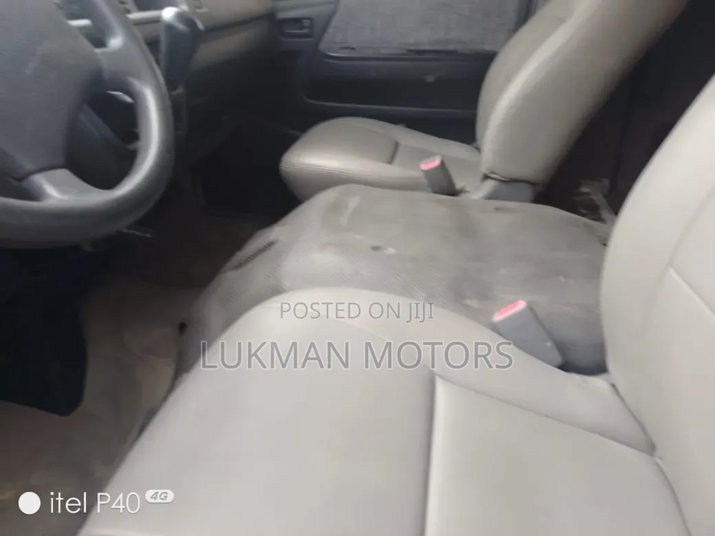 Toyota HiAce 2015 Grey