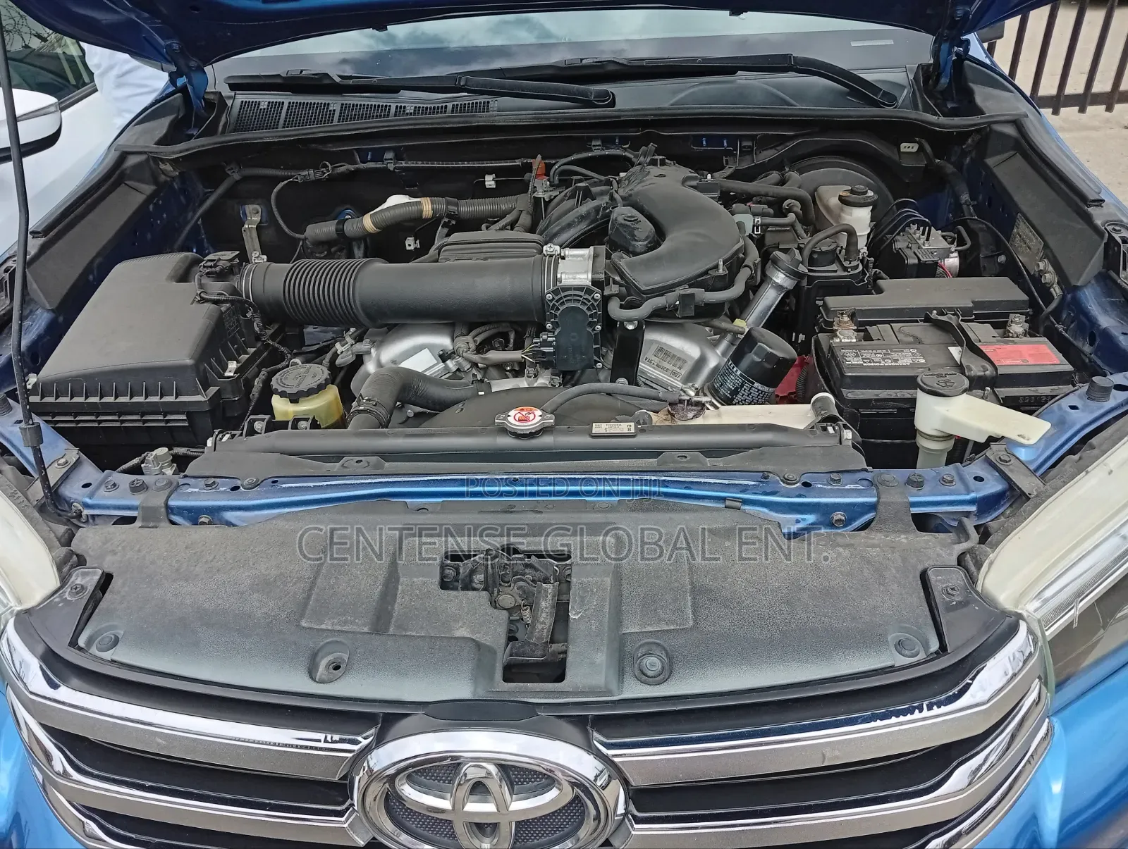 Toyota Hilux 2018 Blue
