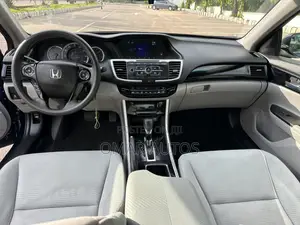 Honda Accord LX 4dr Sedan FWD (2.4L 4cyl 2A) 2017 Blue