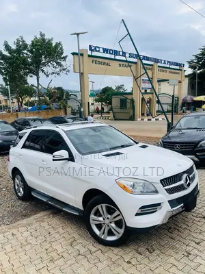 Mercedes-Benz M Class ML350 4MATIC 4dr SUV AWD (3.5L 6cyl 7A) 2015