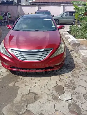 Hyundai Sonata 2013 Red