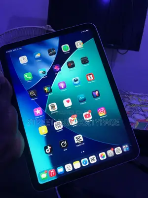 Apple iPad (2025) 128 GB Silver