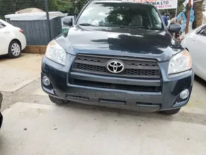 Toyota RAV4 2010 Black