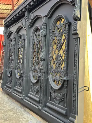 The Royal Barouque Gate