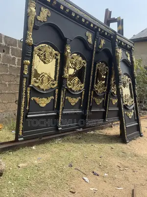 The Royal Barouque Gate