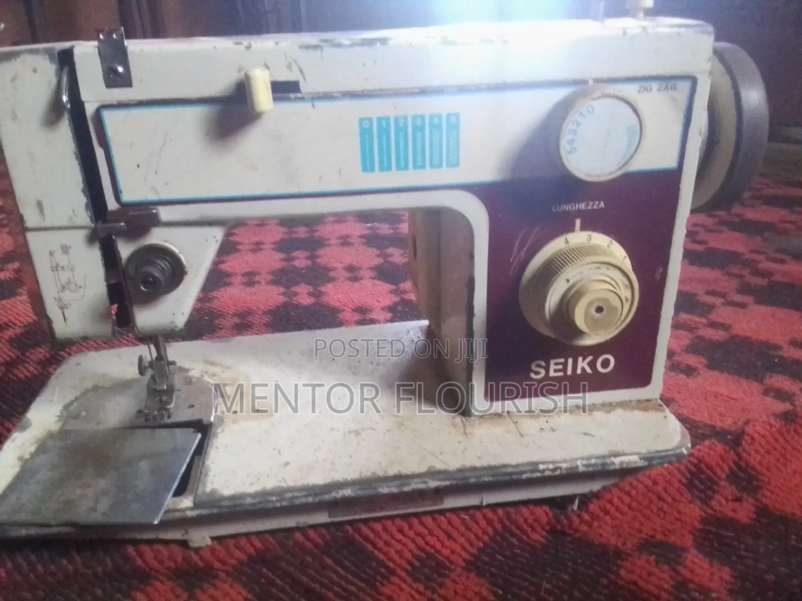 Cloth Sewing Machine