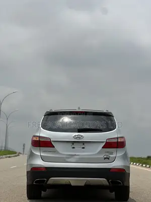 Hyundai Santa Fe Limited 4dr SUV (3.3L 6cyl 6A) 2015 Silver