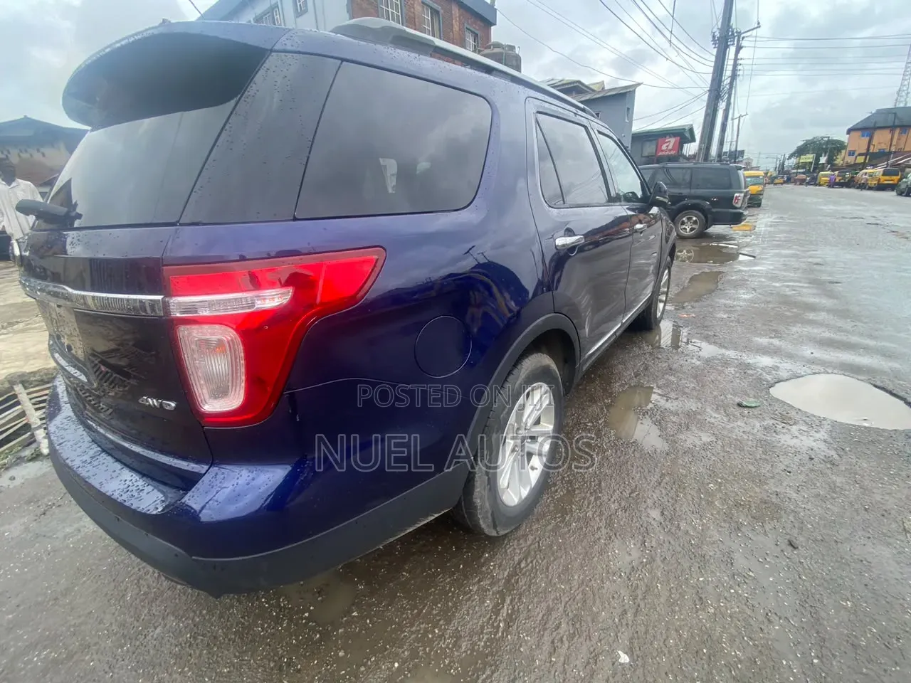 Ford Explorer 2011 Blue