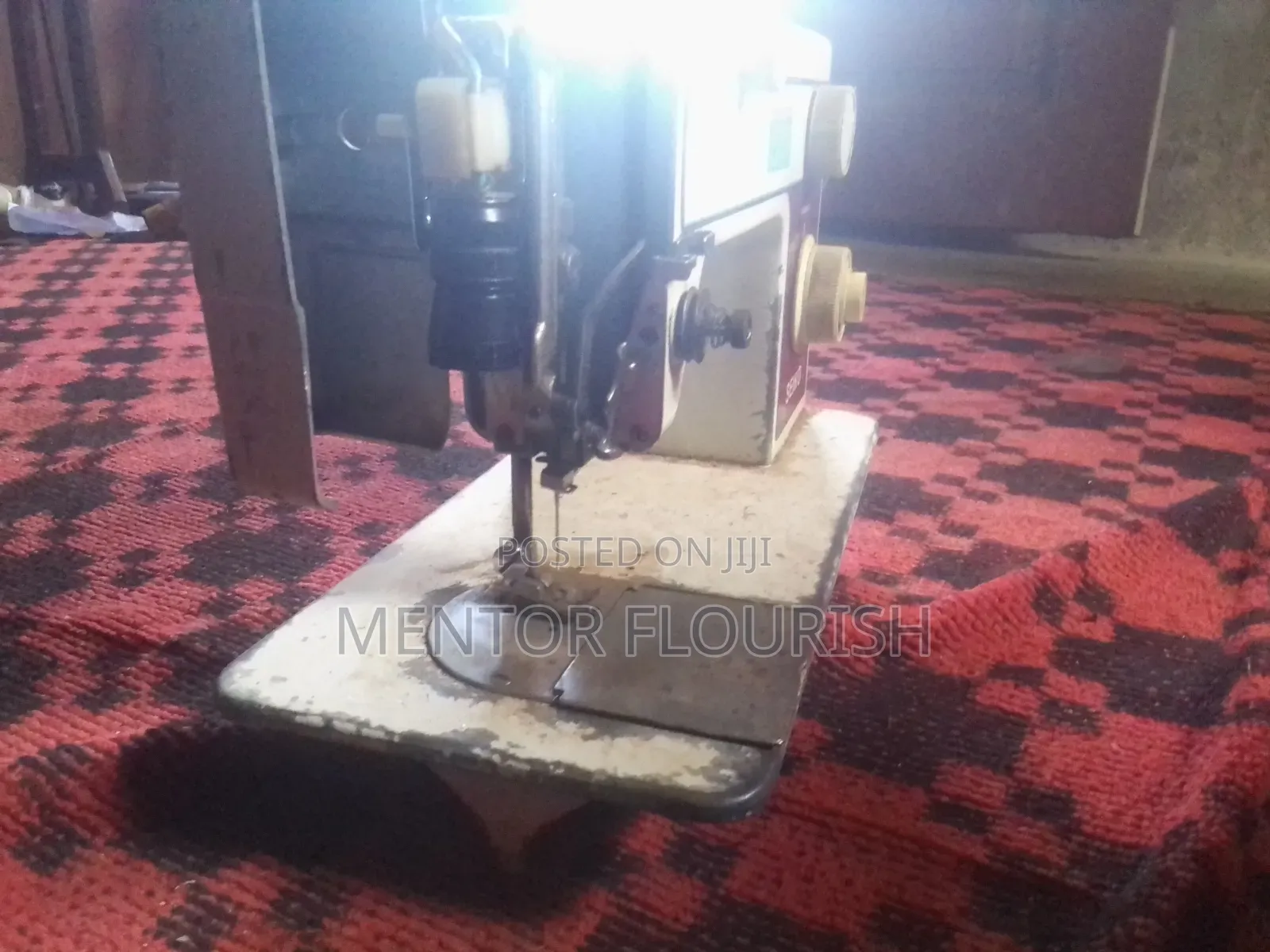 Cloth Sewing Machine