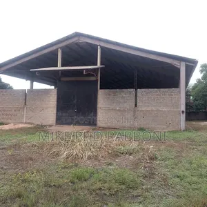 Warehouse on 3500 SQM for 16m Rent at Enugu AI. Rd Enugu