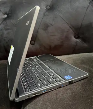 Laptop Acer TravelMate B3 4GB Intel Celeron SSD 128GB