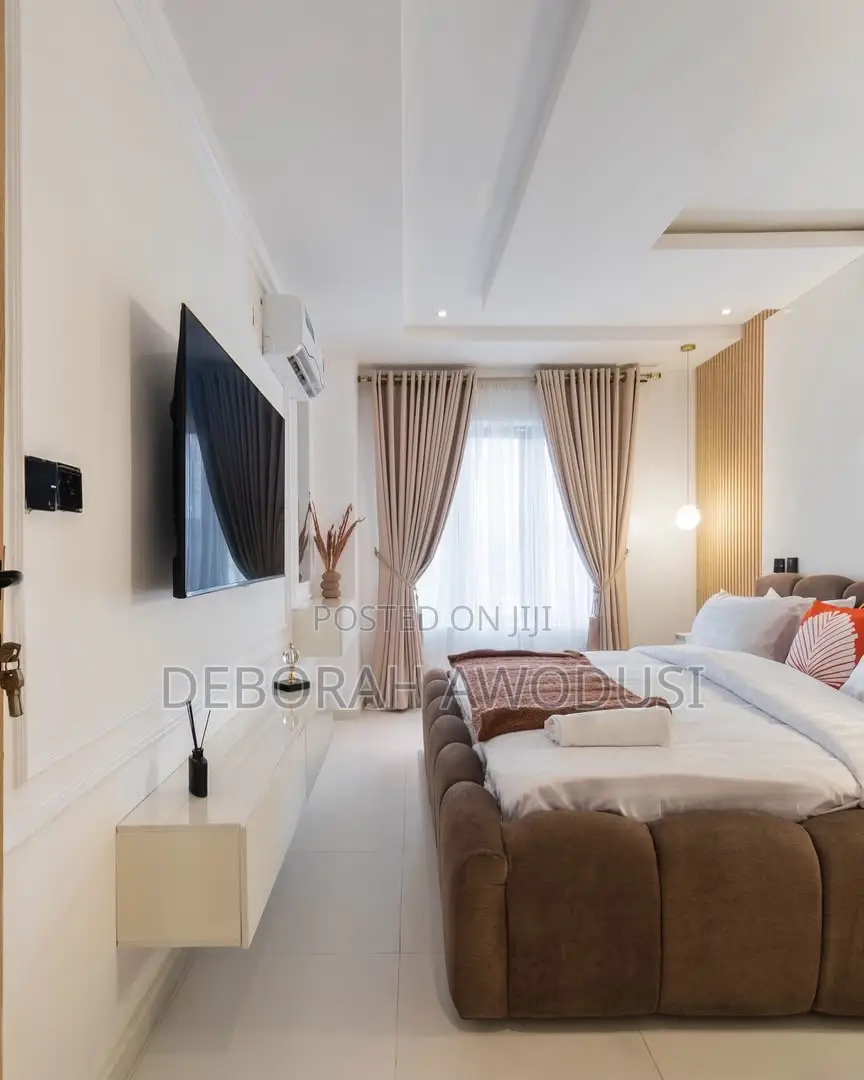 Luxury 2 Bedroom Maisonette