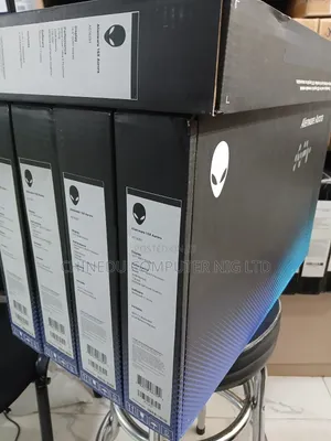 New Laptop Dell 32GB Intel Core Ultra 9 SSD 1T