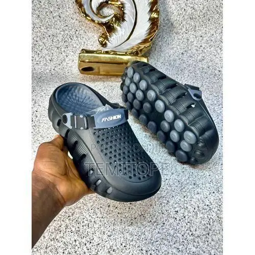 Crocs Very Unique Unisex