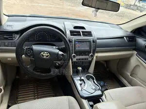 Toyota Camry LE 4dr Sedan (2.5L 4cyl 6A) 2013 Black