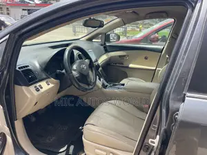 Toyota Venza 2011 Gray