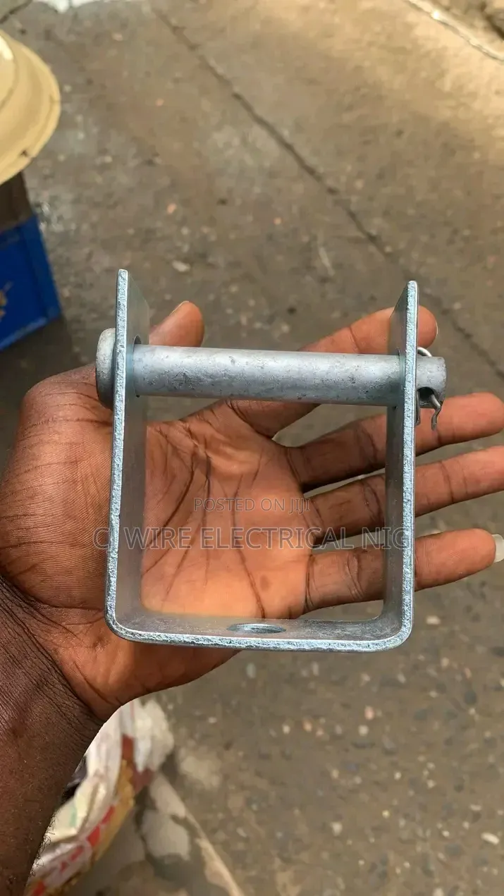 Complete D Iron