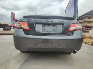 Toyota Camry 2010 Gray
