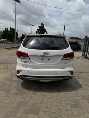 Hyundai Santa Fe Limited AWD 2017 White