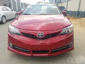 Toyota Camry 2014 Red