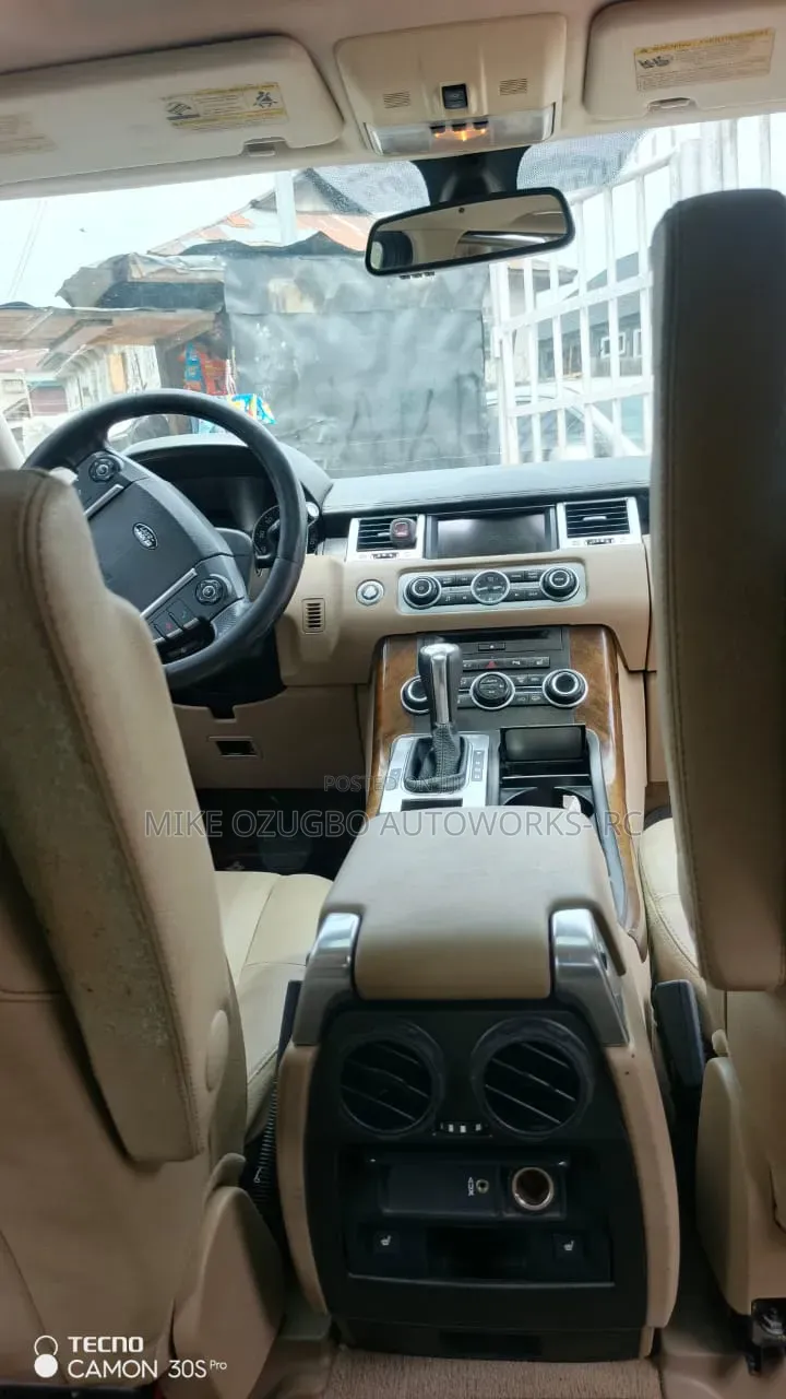 Land Rover Range Rover 2012 White