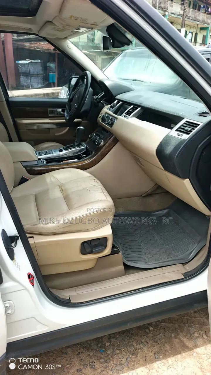 Land Rover Range Rover 2012 White