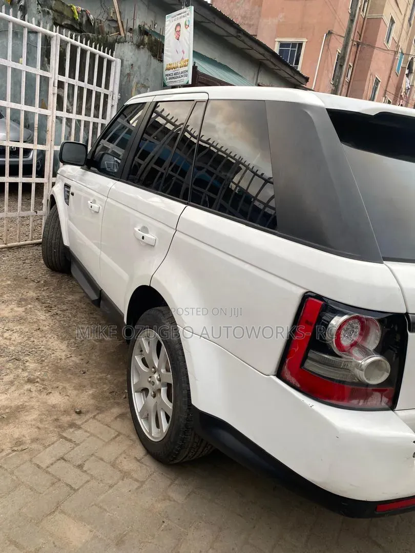 Land Rover Range Rover 2012 White