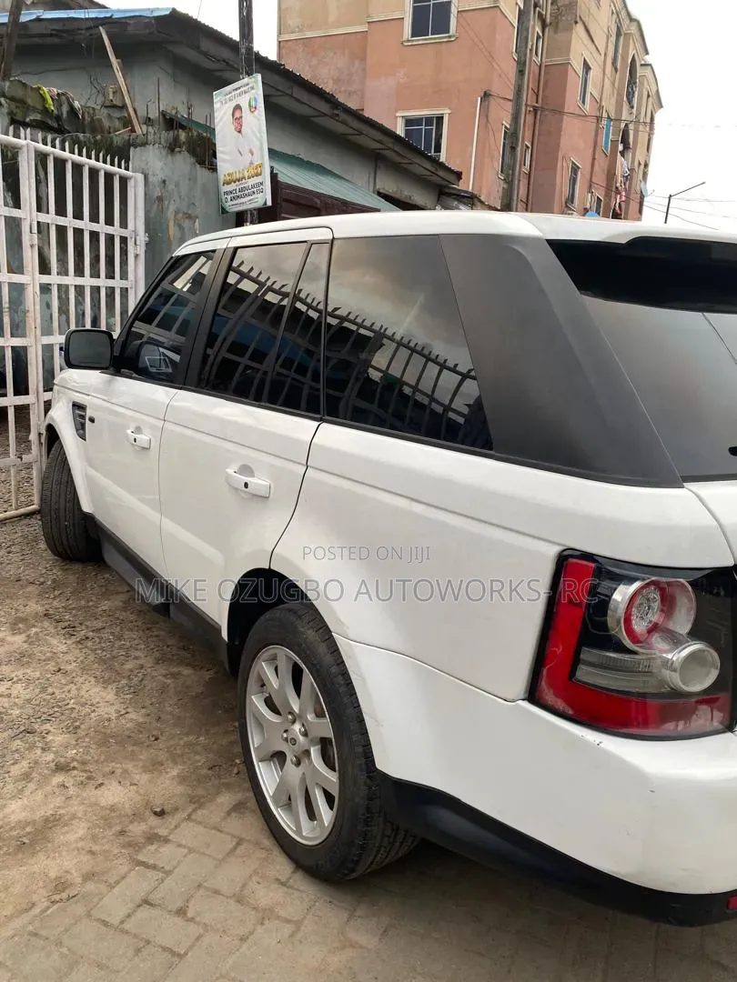 Land Rover Range Rover 2012 White
