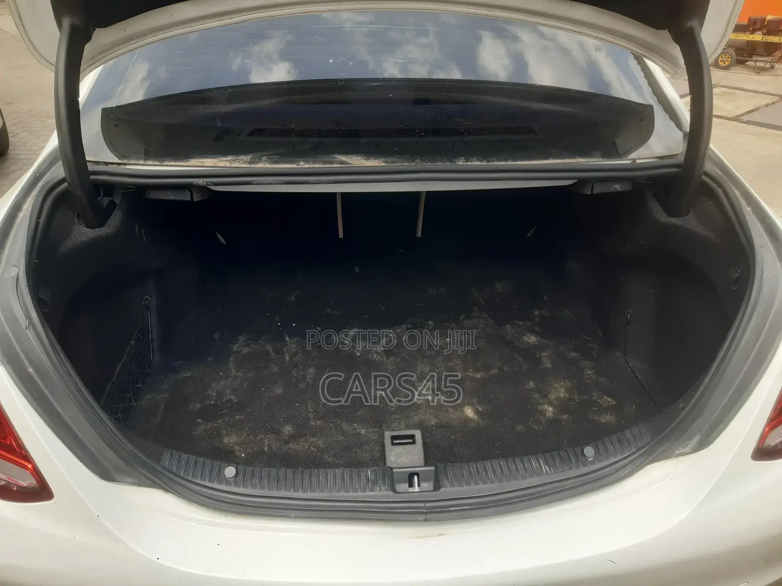 Mercedes-Benz C300 2015 White