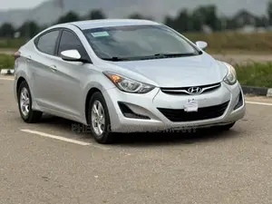 Hyundai Elantra 2015 Silver