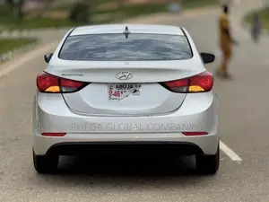 Hyundai Elantra 2015 Silver
