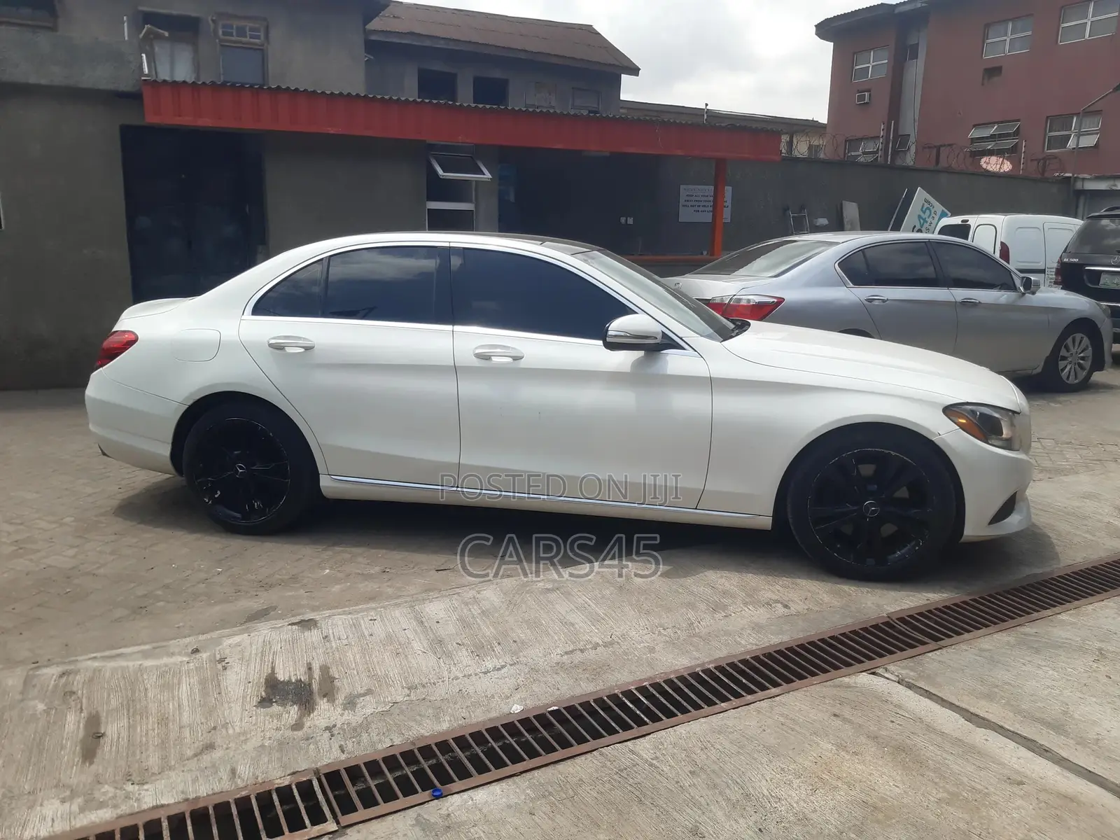 Mercedes-Benz C300 2015 White