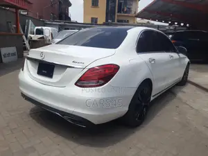 Mercedes-Benz C300 2015 White