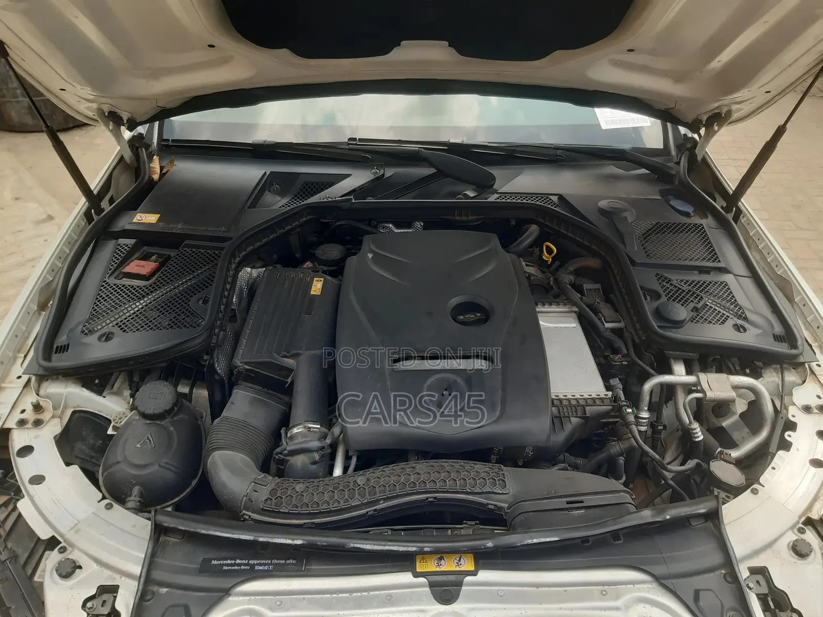 Mercedes-Benz C300 2015 White