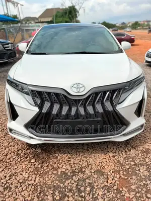 Toyota Venza 2011 White