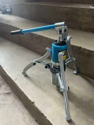 Hydraulic Bearing Puller (10 Ton)