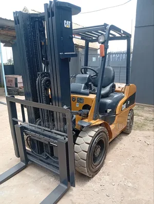 3tons Caterpillar Forklift