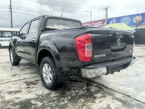 Nissan Navara 2019 Black