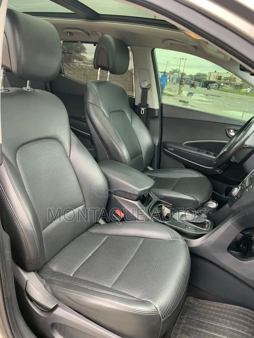 Hyundai Santa Fe 2013 Beige