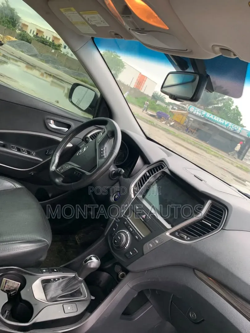 Hyundai Santa Fe 2013 Beige
