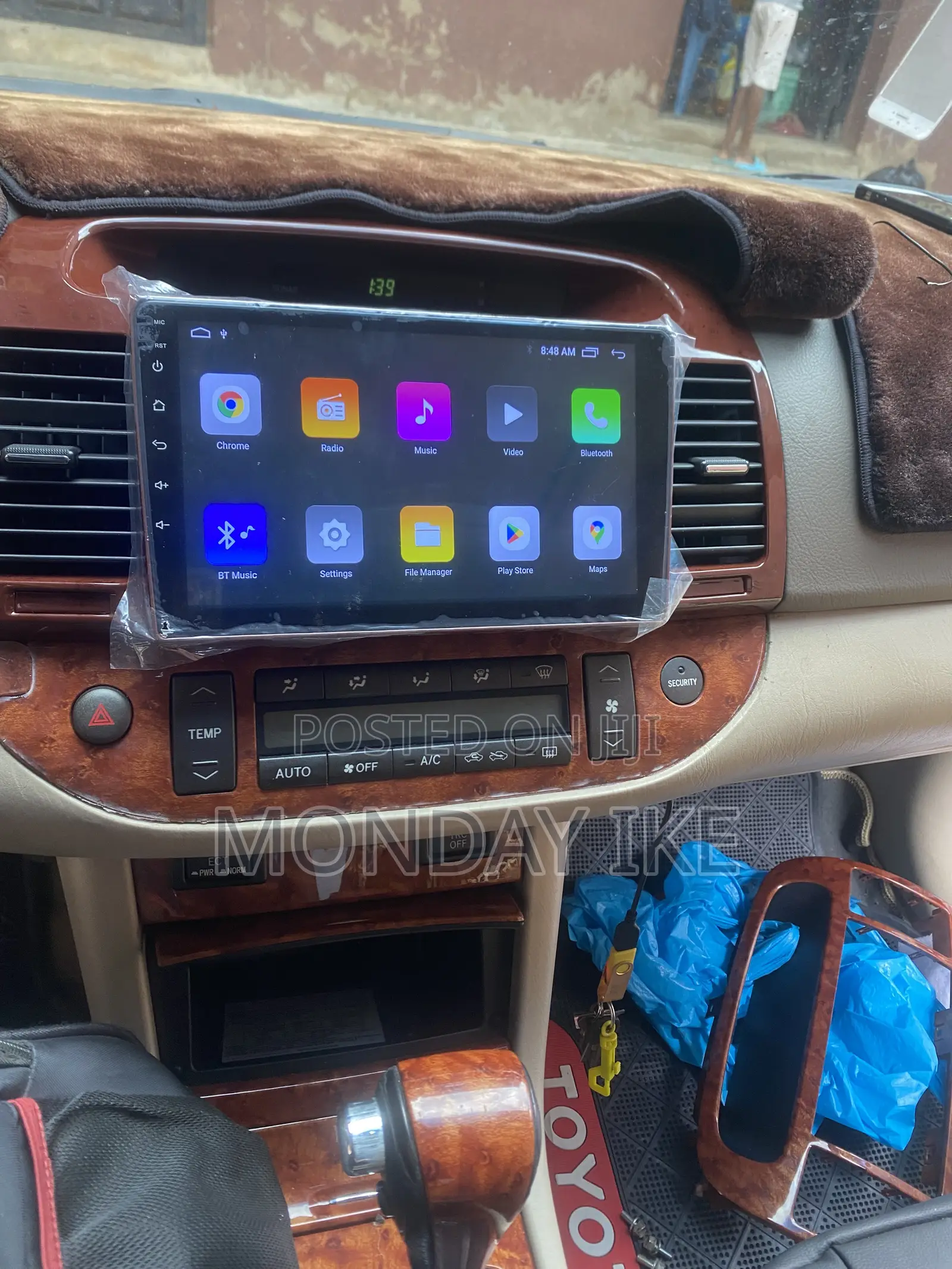 Car Android System for 2.4 Formica Color Is Available
