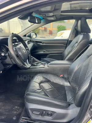 Toyota Camry 2018 Gray