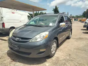 Toyota Sienna 2006 Gray