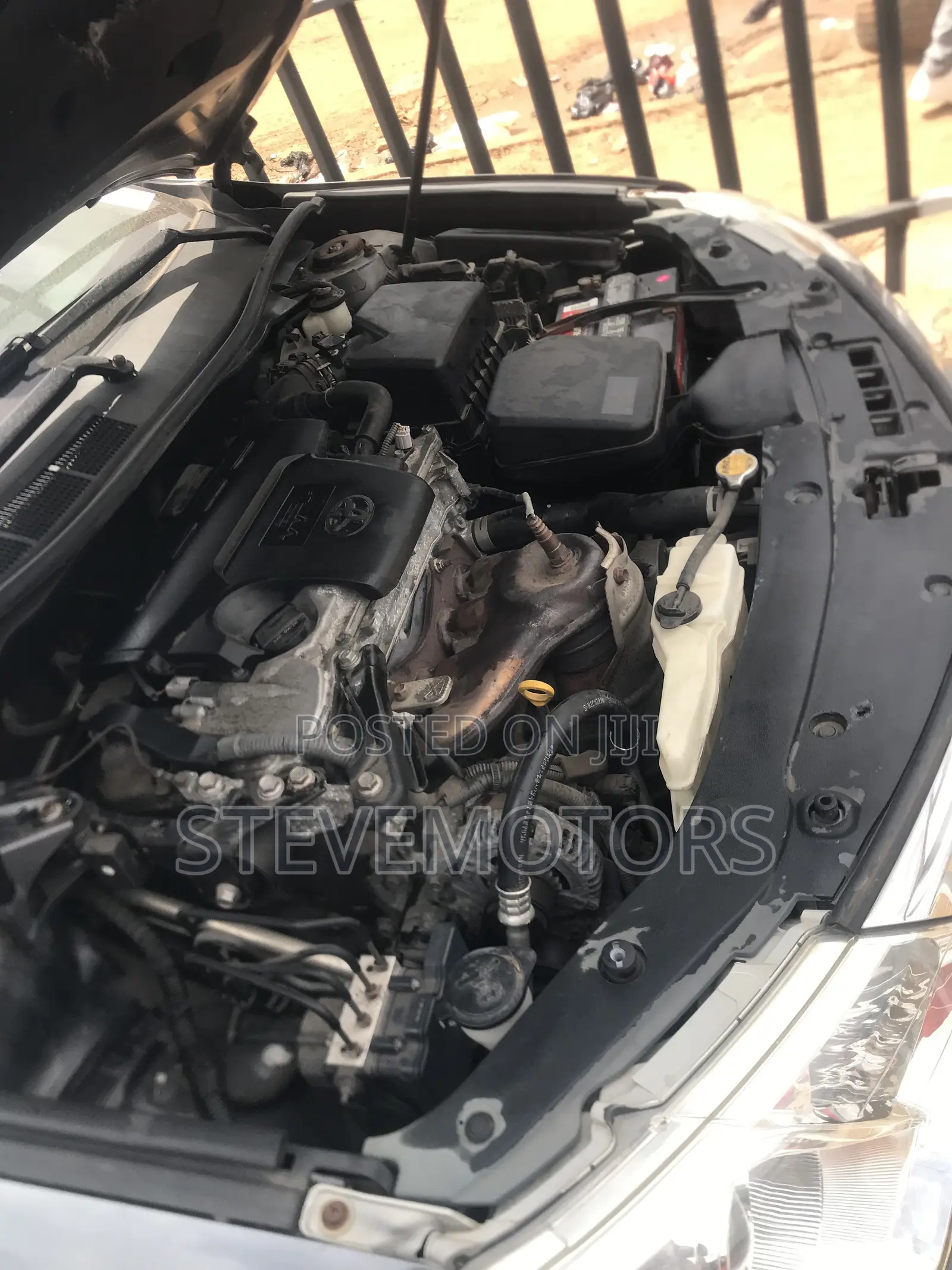 Hyundai Genesis 2010 Black