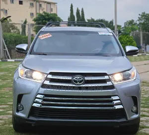 Toyota Highlander 2017 Silver