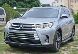Toyota Highlander 2017 Silver