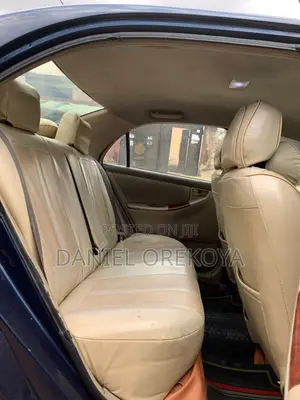 Toyota Corolla LE 2004 Blue