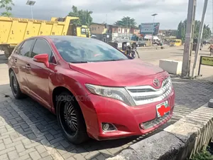 Toyota Venza Limited AWD V6 2013 Red