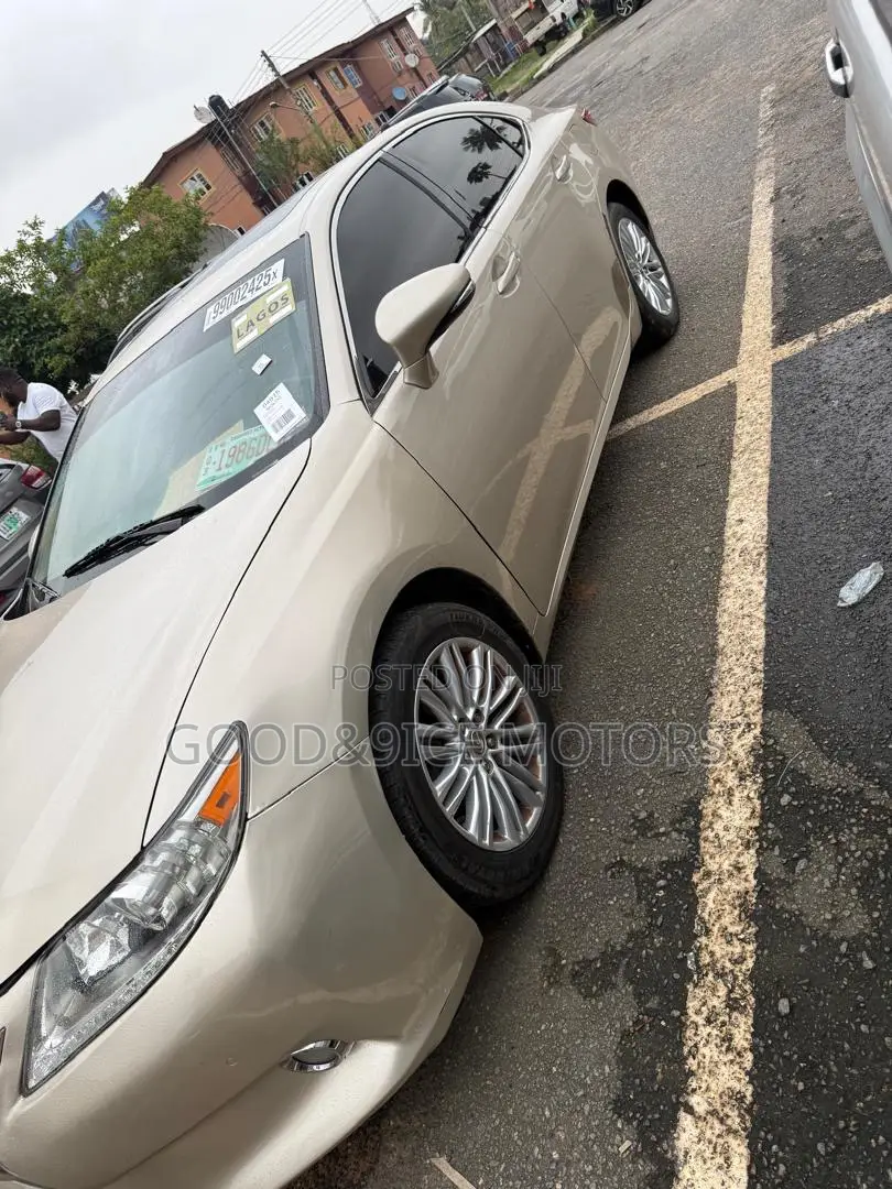 Lexus ES 2014 Gold